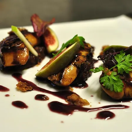 Logis A La Bonne 호텔 2*