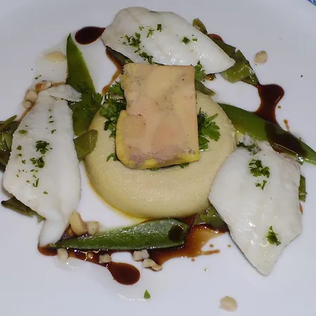 호텔 Logis A La Bonne 2*