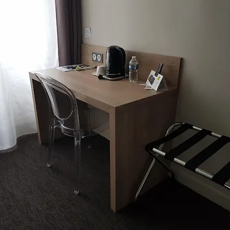 Logis A La Bonne 호텔 2*