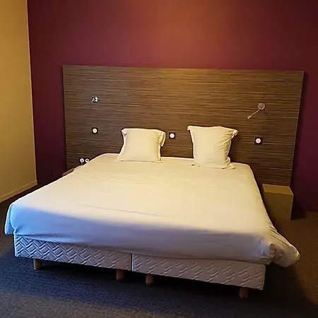 Logis A La Bonne Hotel