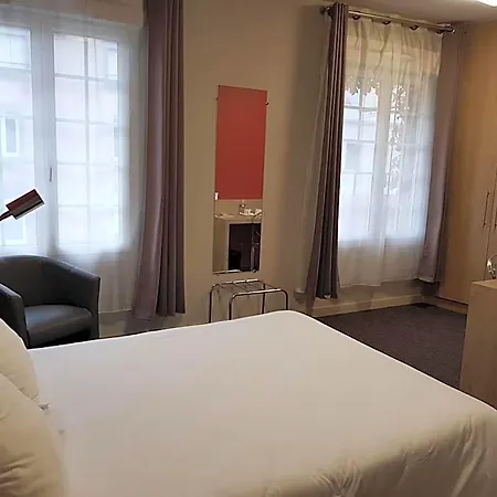 Hotel Logis A La Bonne
