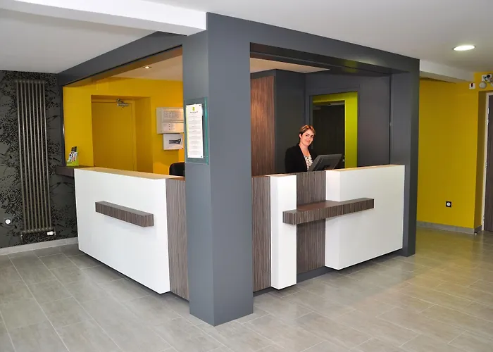 Logis A La Bonne Hotel